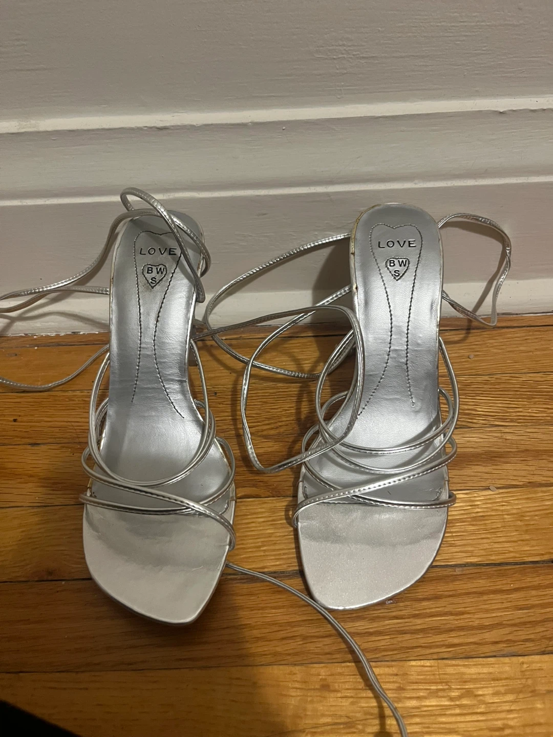 Love BW silver heels - size 8