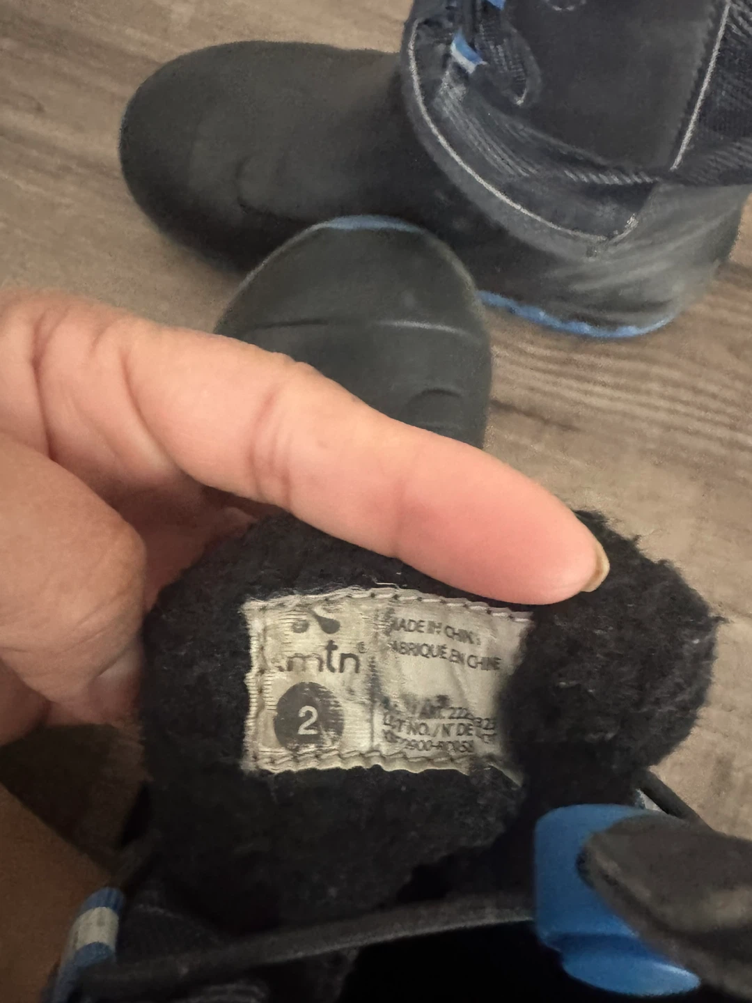 XMTN Winter Boots Size 2 - photo 2