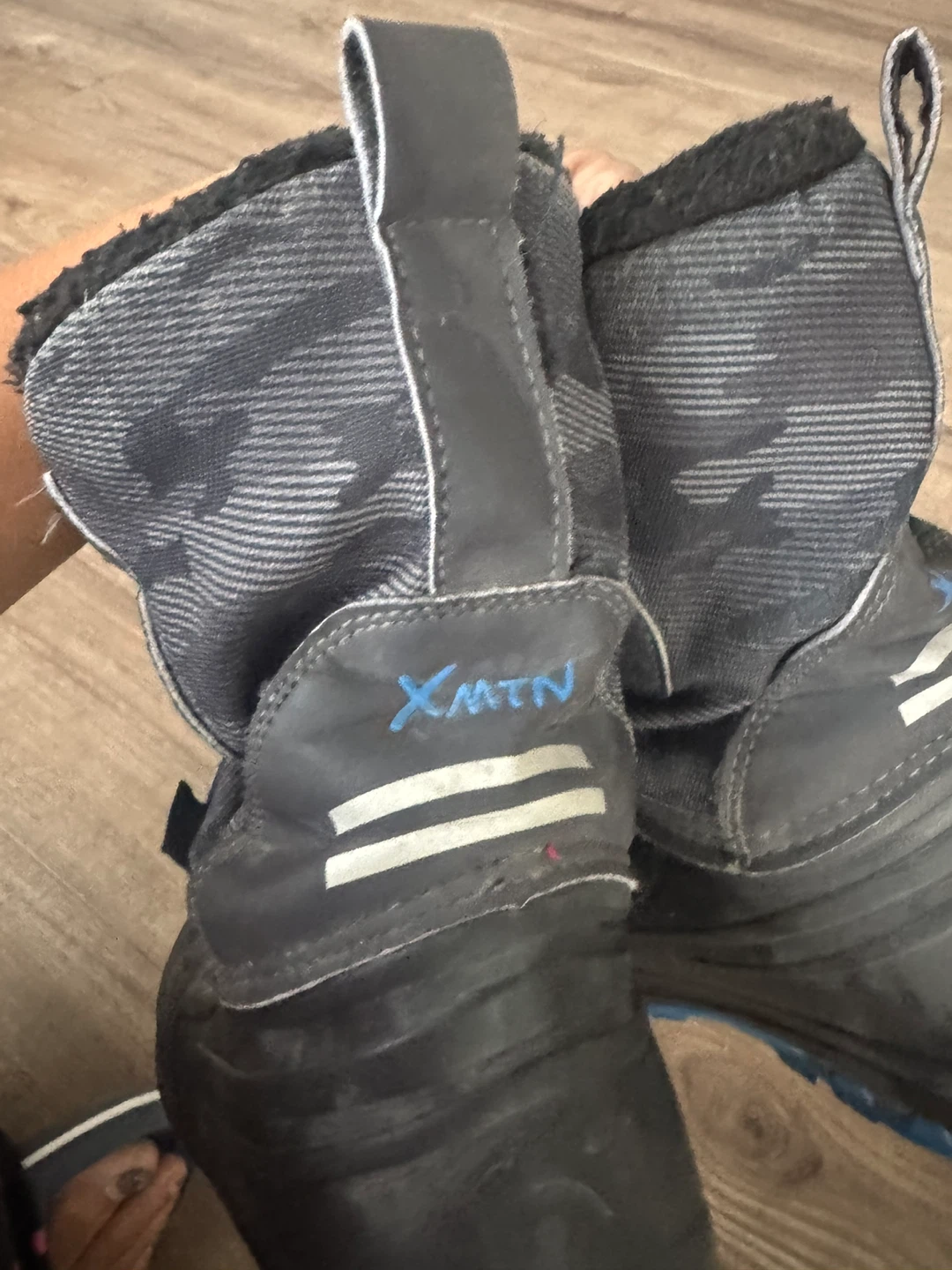 XMTN Winter Boots Size 2 - photo 3