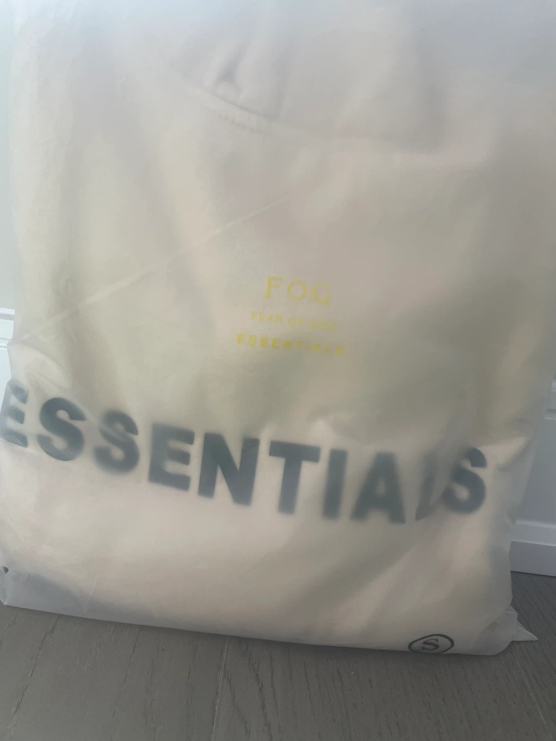 New Essentials Fear of God Hoodie - Size S
