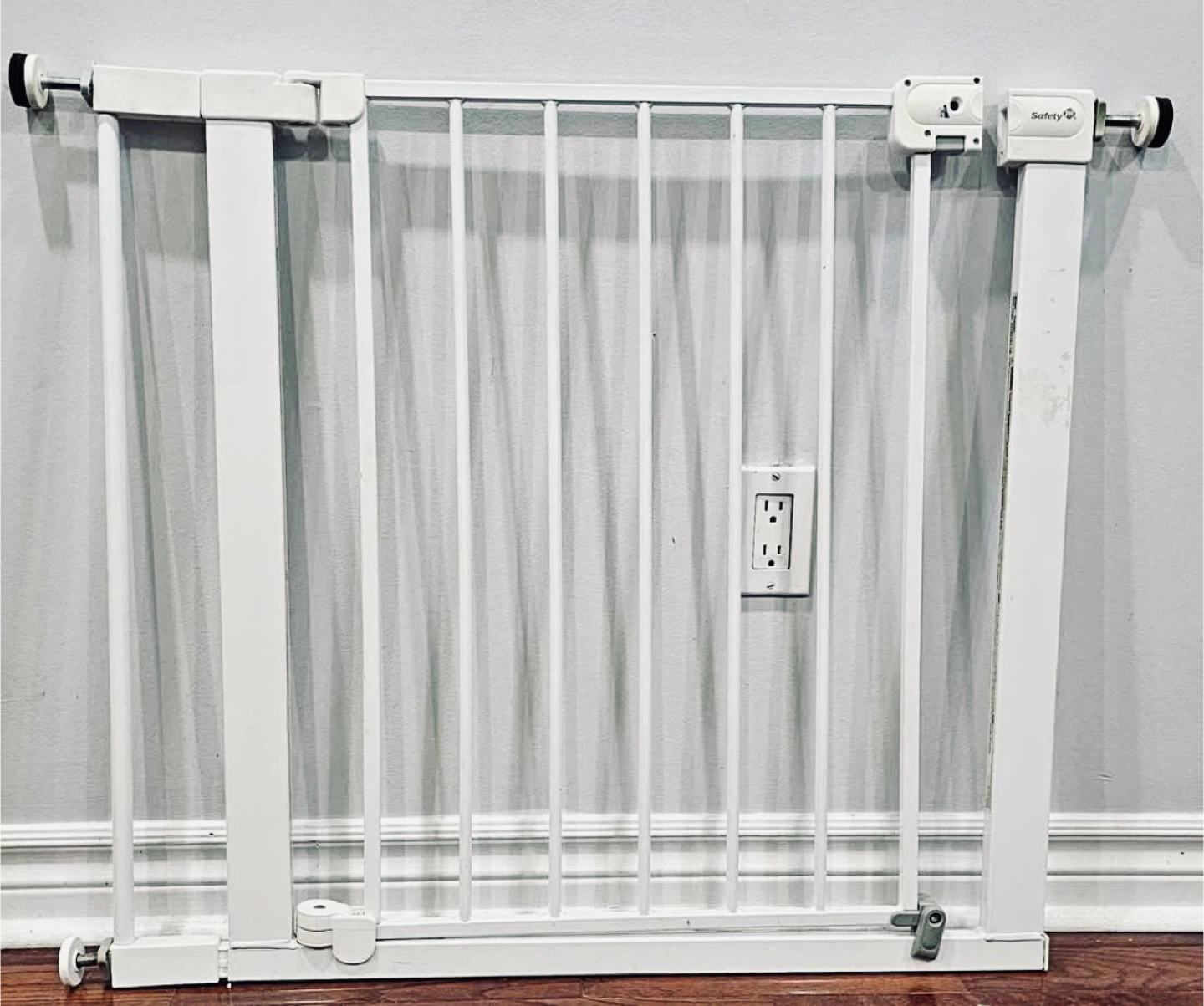 Safety 1st Easy Install Auto-Close Gate - photo 3