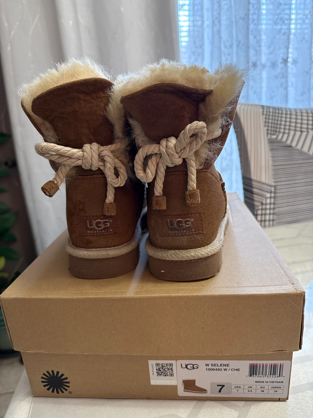 UGG W Selene Chestnut Boots - Size 7 - photo 2