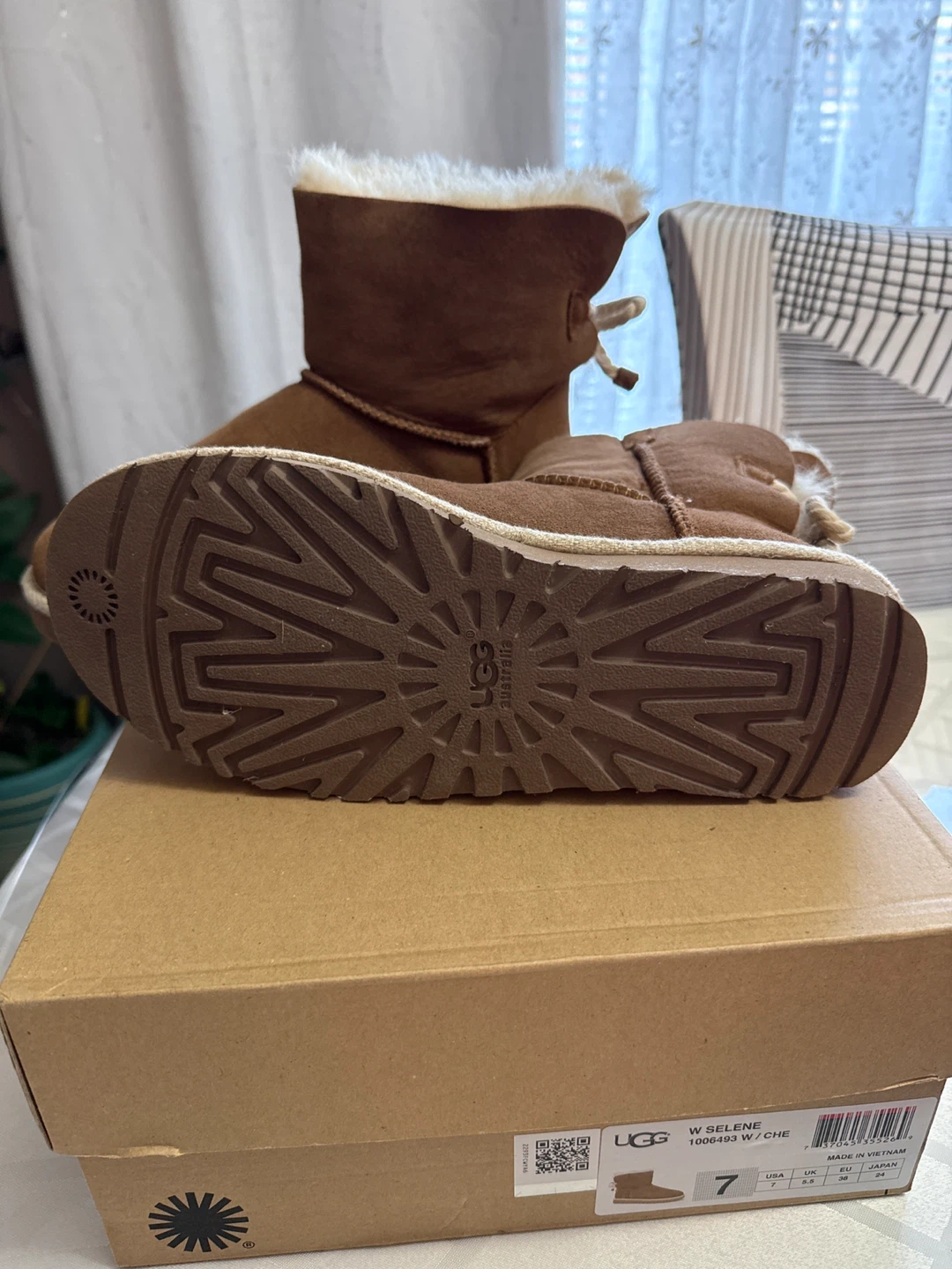 UGG W Selene Chestnut Boots - Size 7 - photo 5