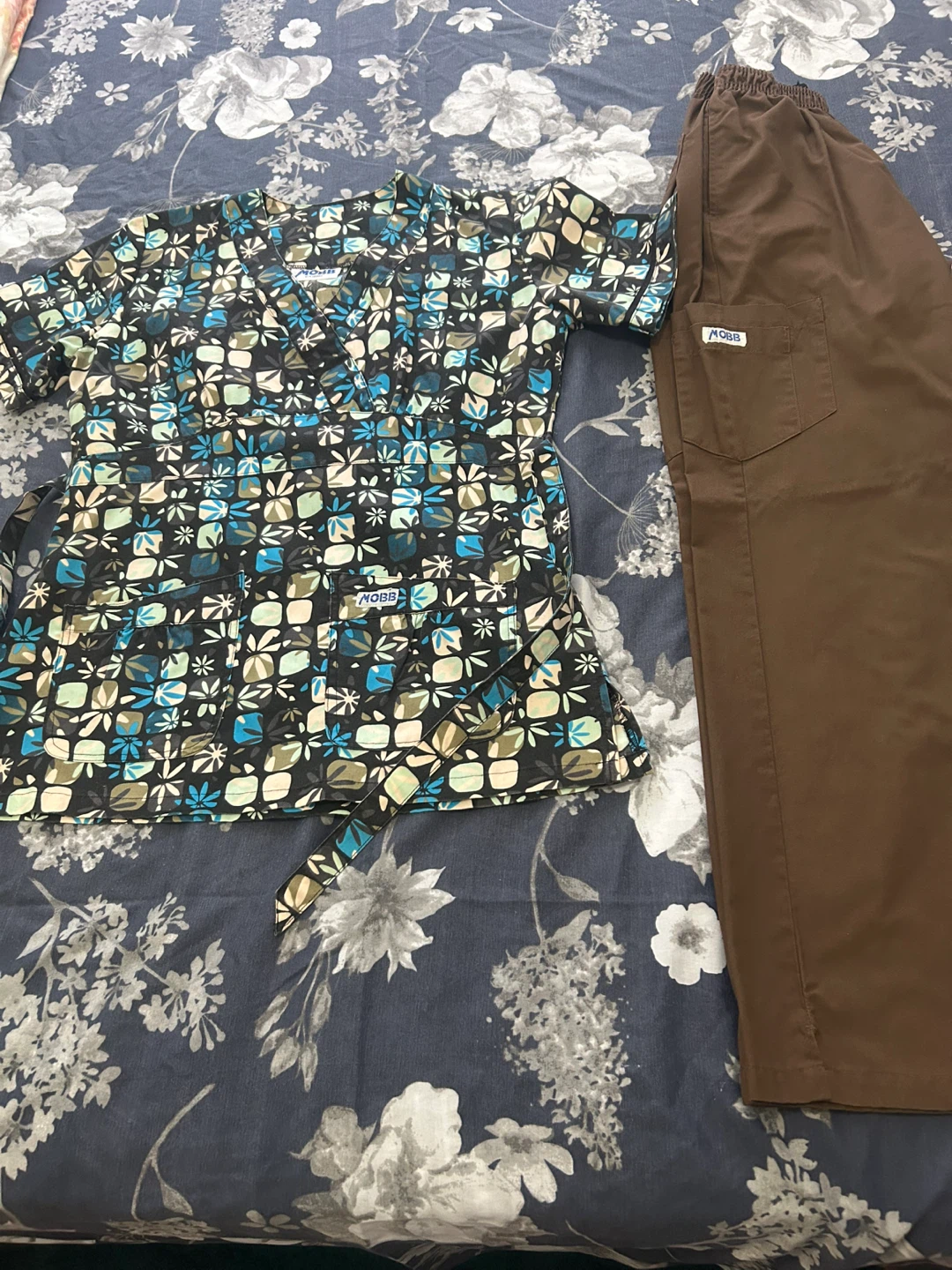 MOBS Scrubs - Tops & Pants - photo 2