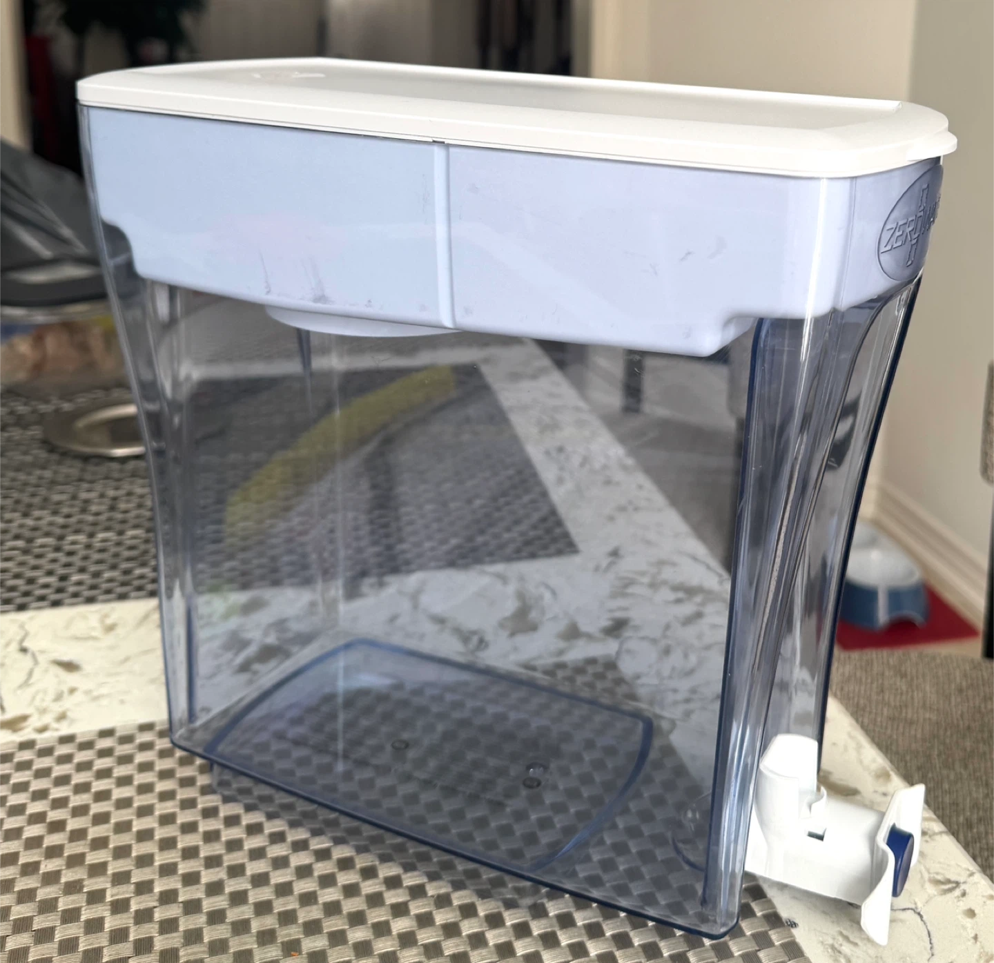 ZeroWater Water Pitcher with brand new Filter - photo 4