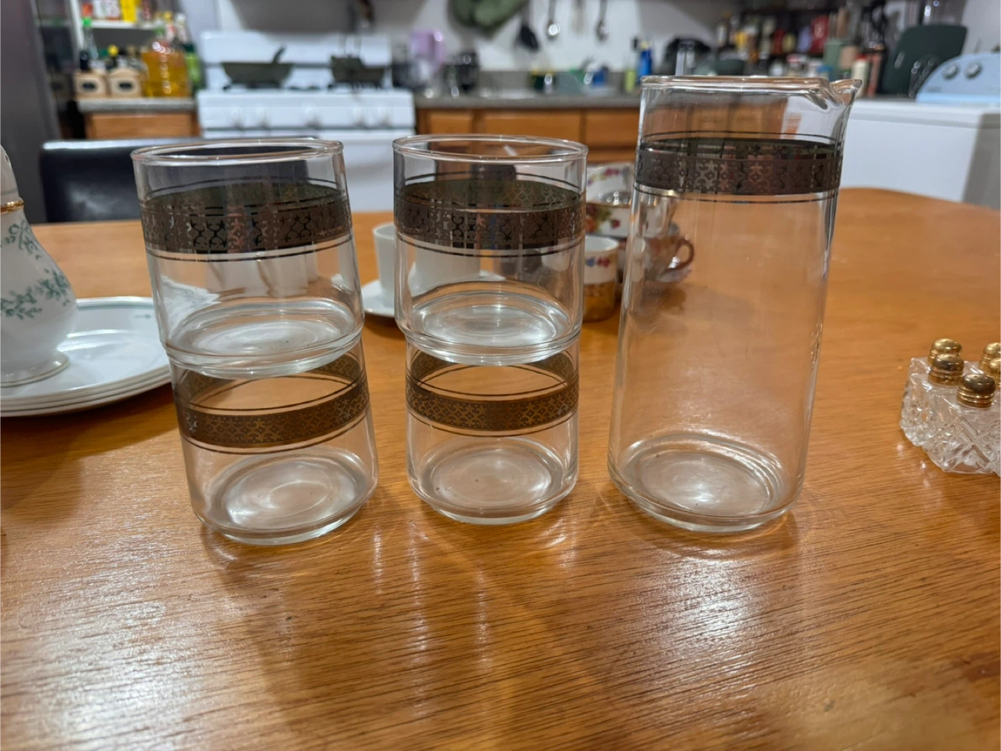 Vintage Pitcher & Glasses Set 🥕