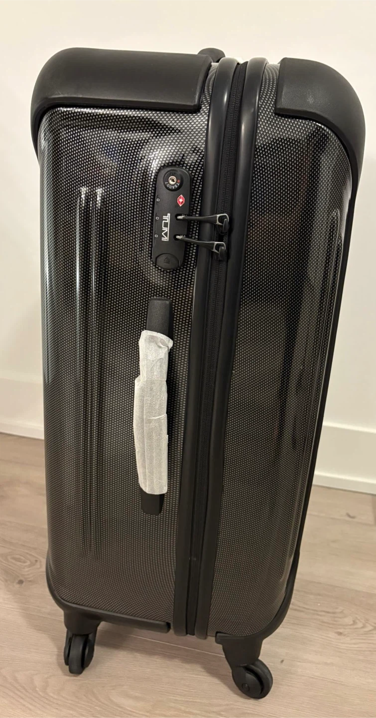 TUMI medium Vapor Suitcase - photo 3