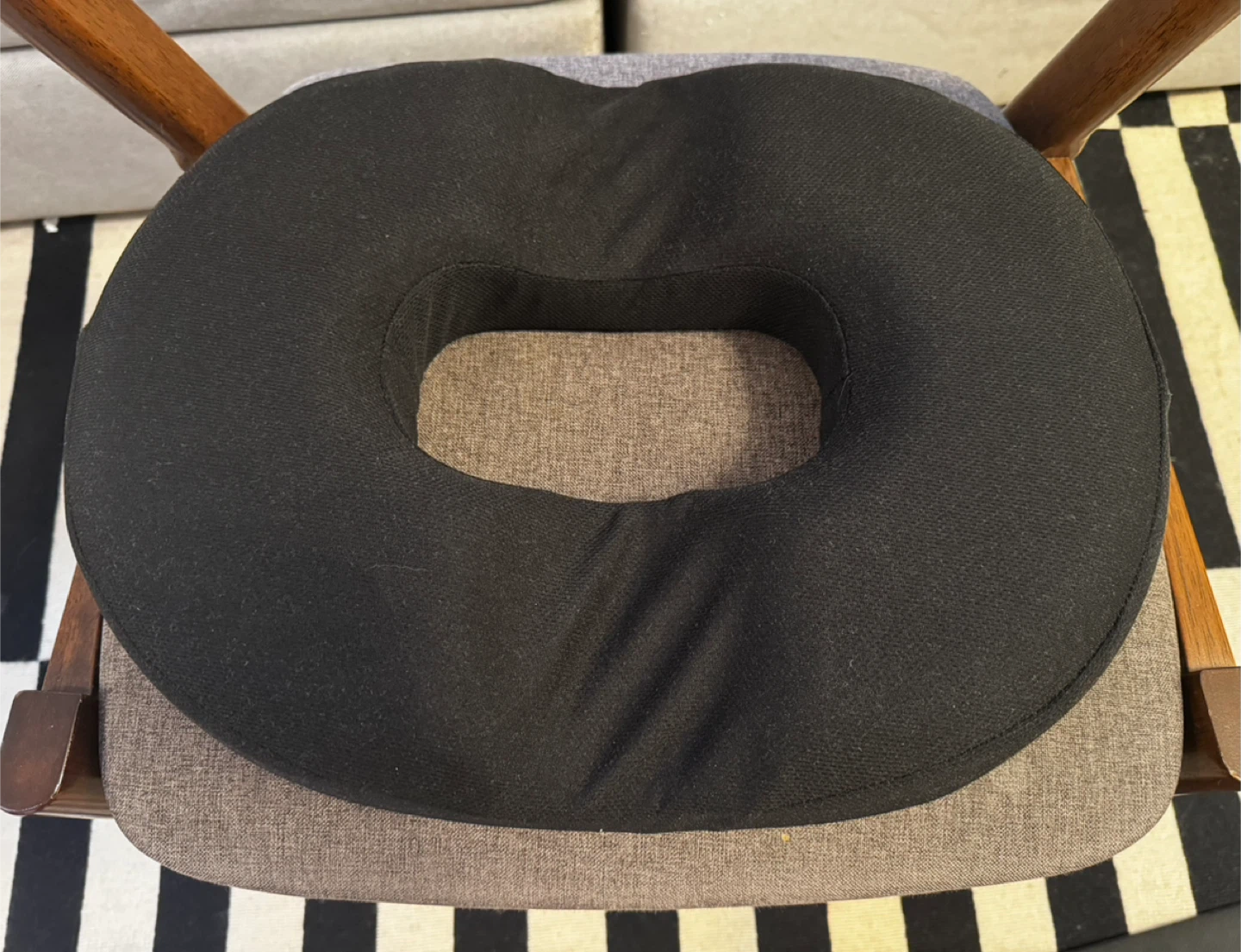Black Donut memory foam Seat Cushion