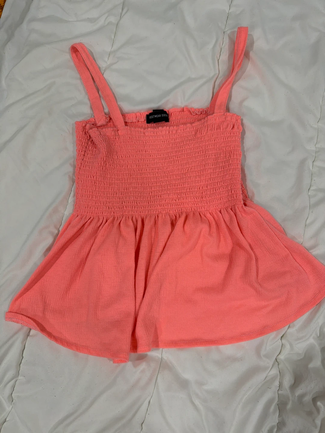 American Eagle Coral Smocked Tank Top 🥕