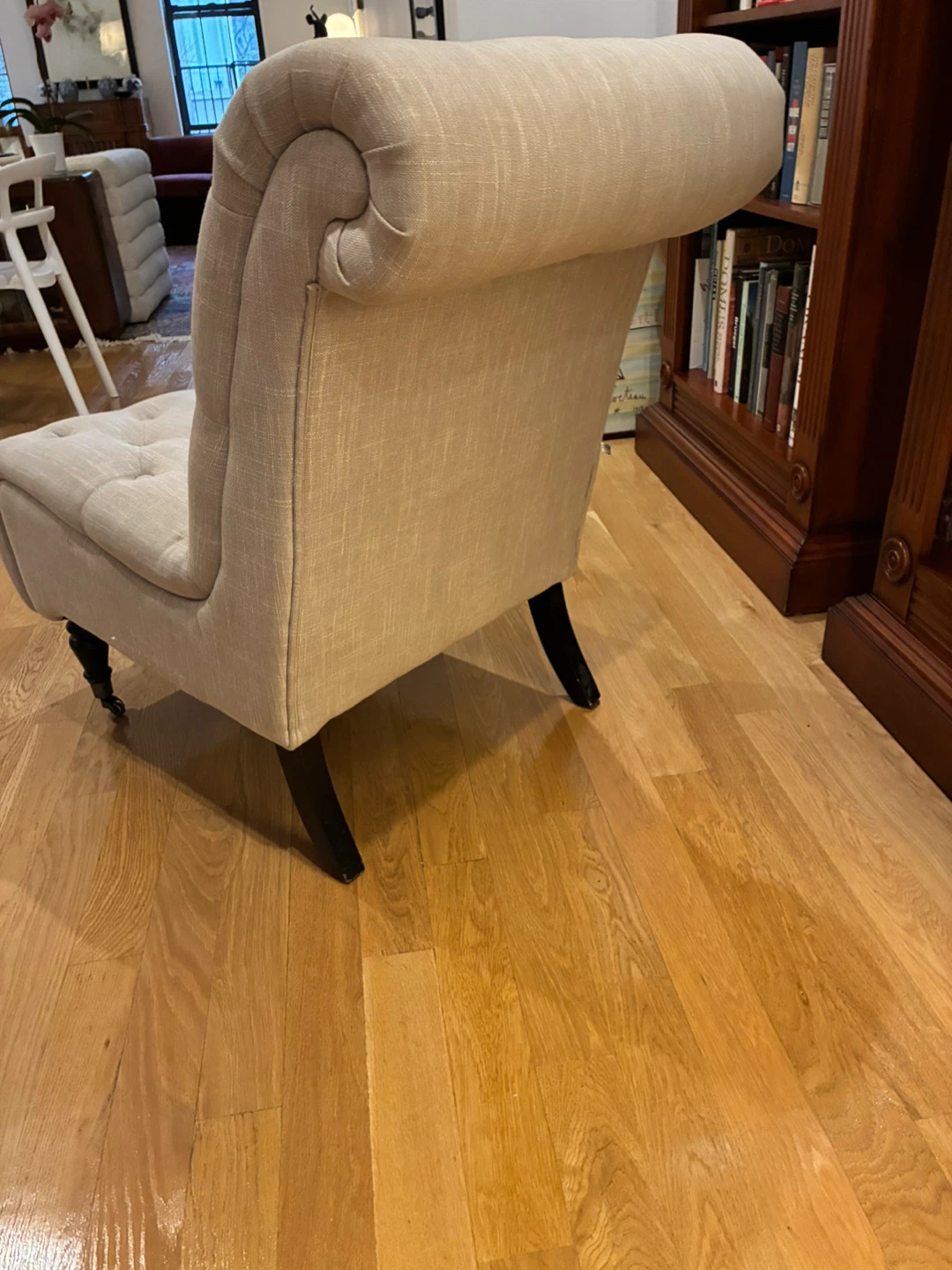Tufted Accent Chair - Beige - photo 3