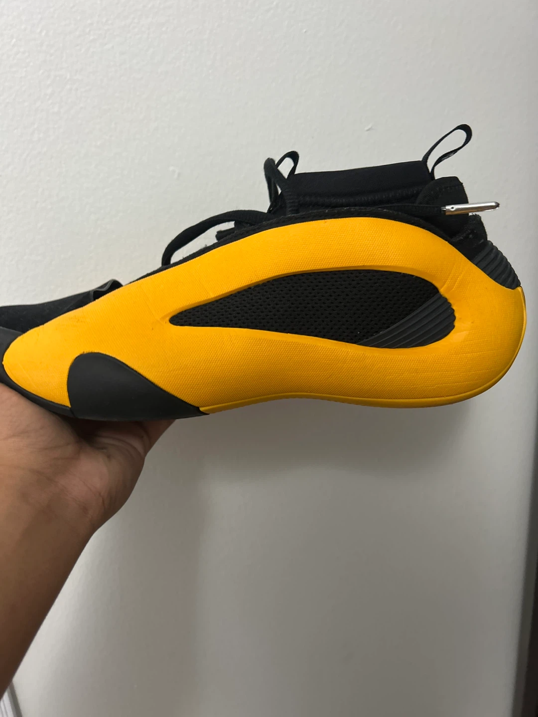 Adidas James Harden Volume 8 Yellow/Black