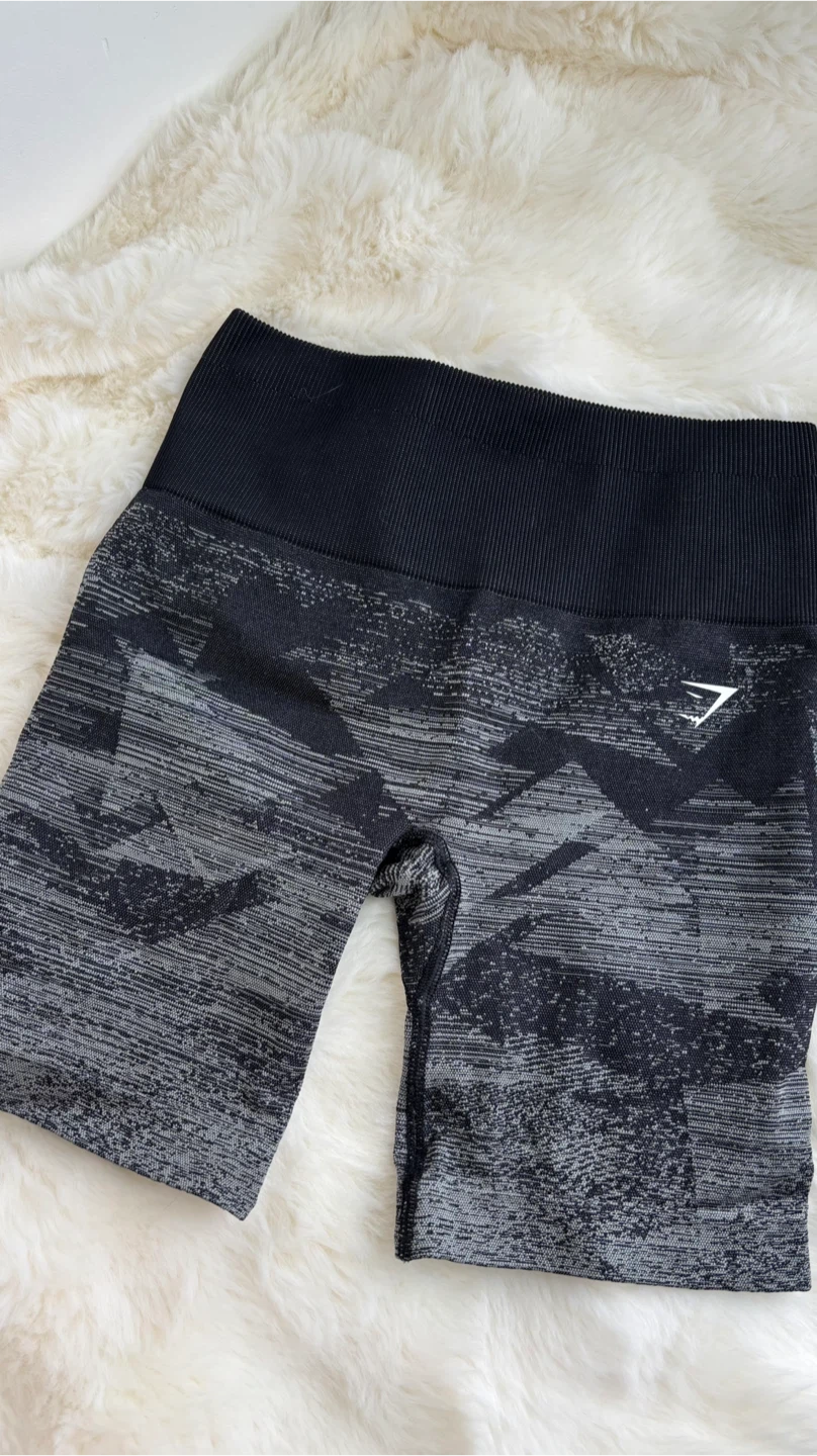 Gymshark Black Patterned Shorts - Size Small - photo 2