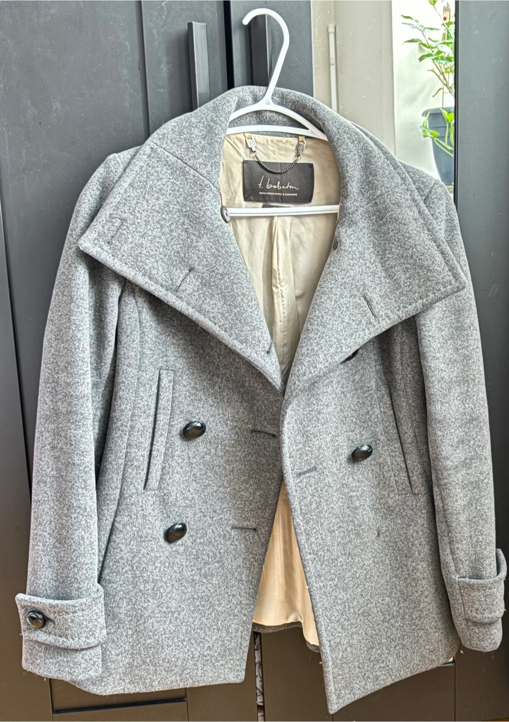 T. Babaton Aritzia Gray Wool Blend Coat