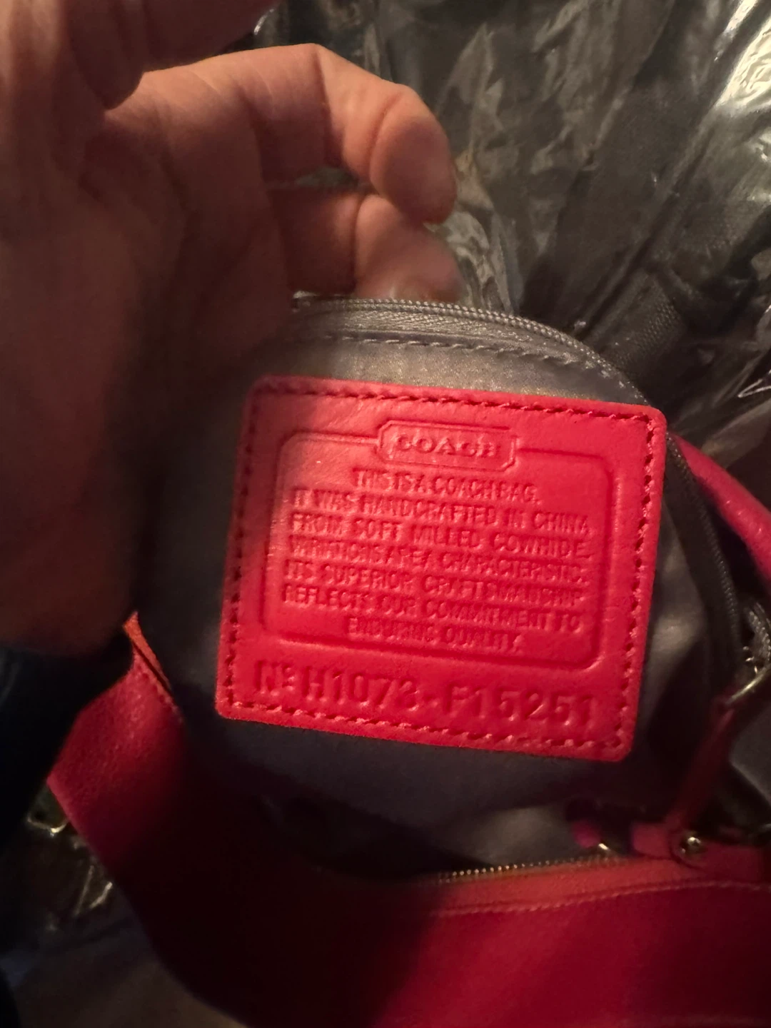 Coach Carly pink Leather Handbag - photo 2