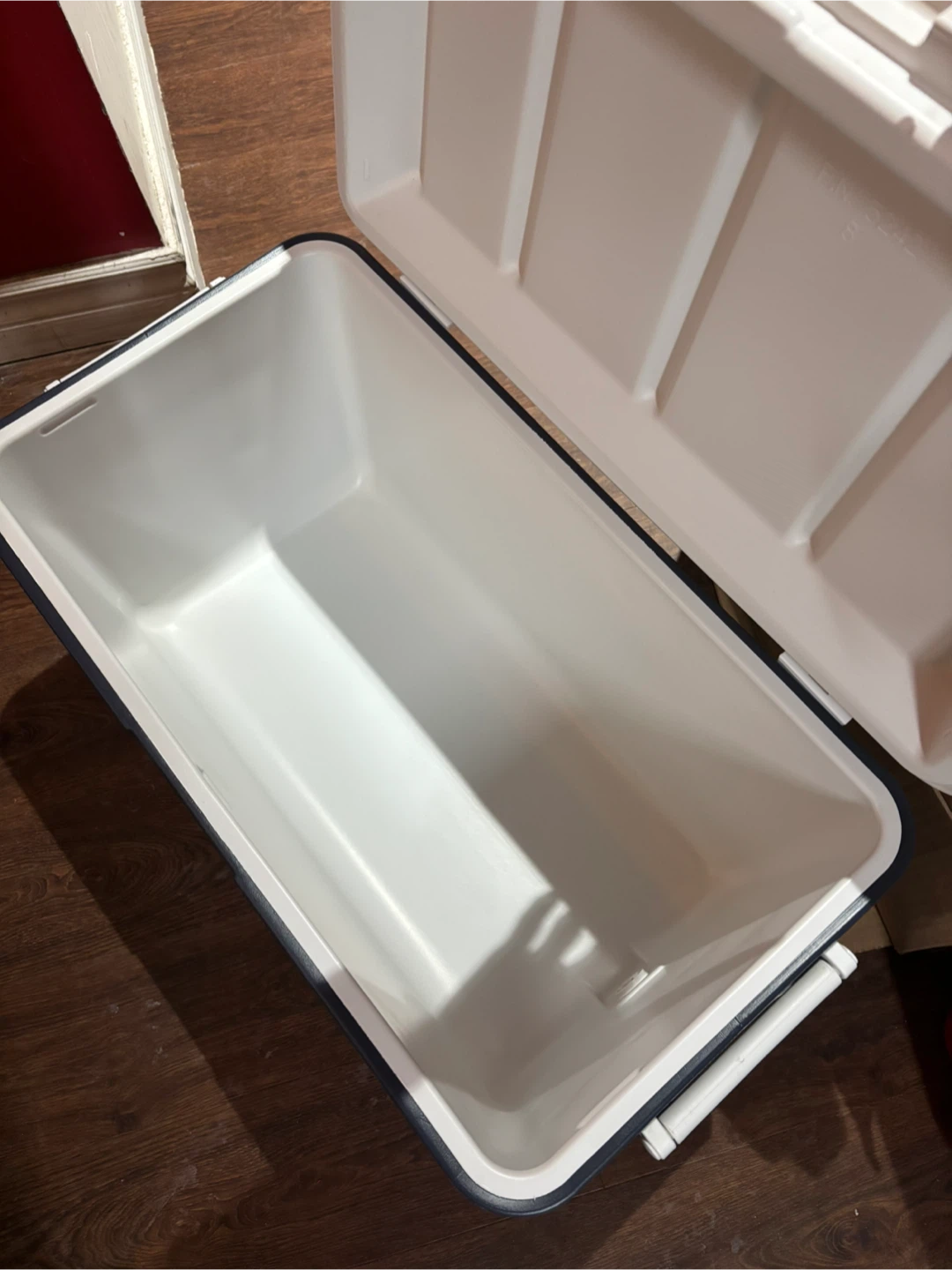 45.4L Coleman Chest Cooler 2 for 40$ - photo 2