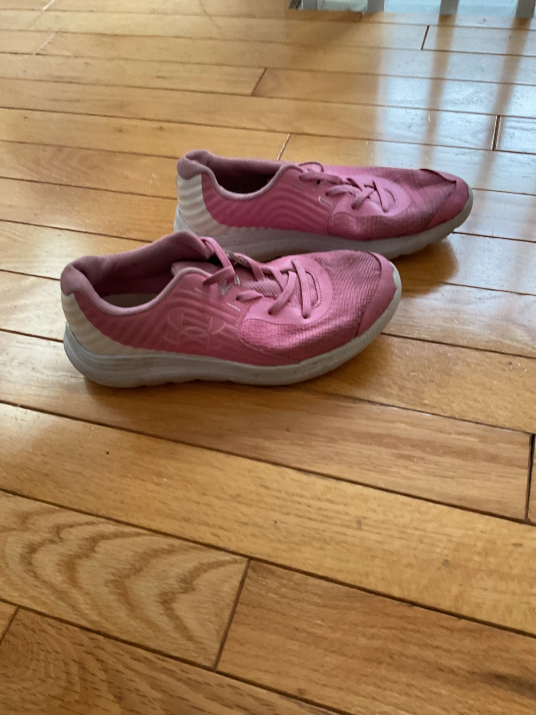 Under Armour Pink Runners - Size 13 - photo 3