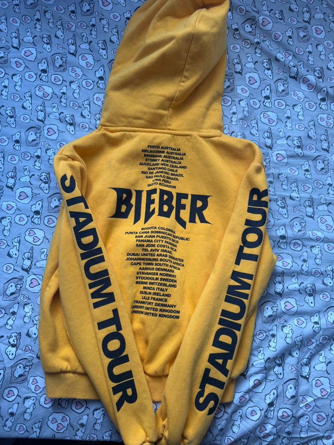 Justin Bieber Stadium Tour Hoodie - Size Small - photo 3