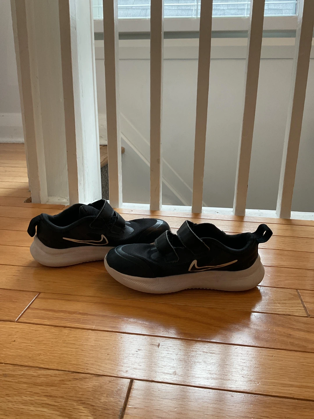 Nike Toddler Black Sneakers Size 7 - photo 3