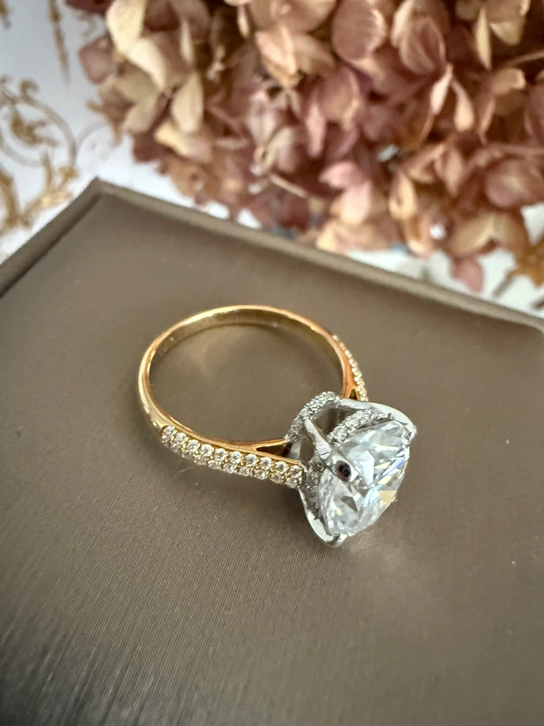 Brand new 18K two tone Gold ring 3 Carats Moissanite Ring - photo 4