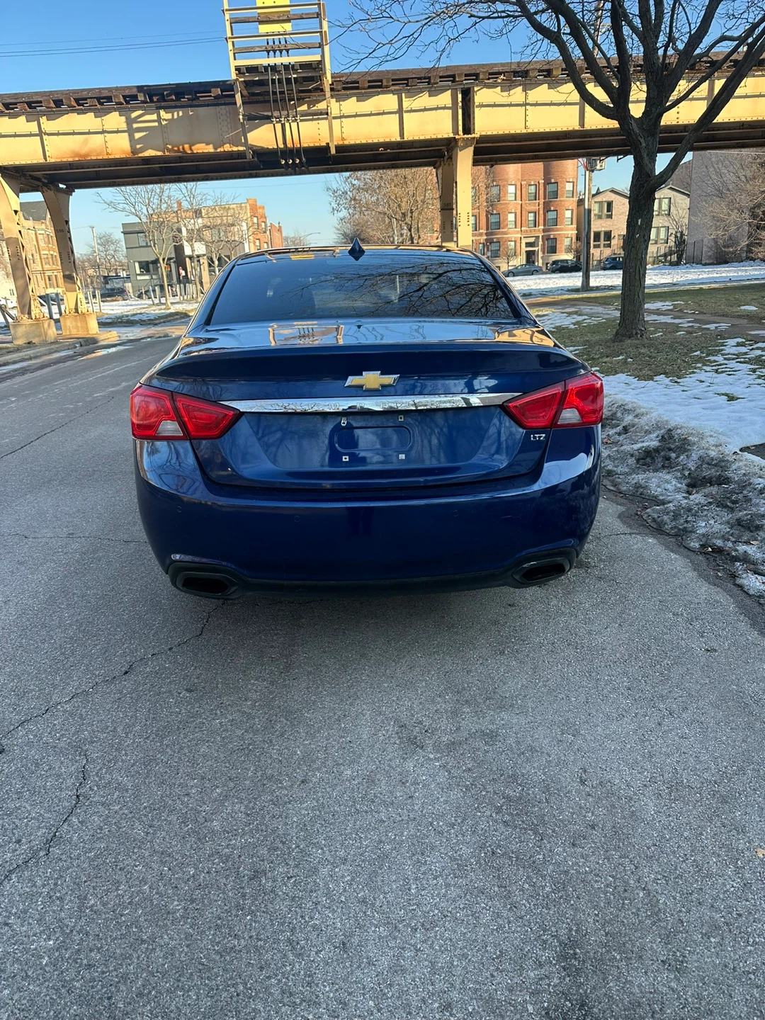 2014 Chevrolet Impala LTZ - Blue Sedan 85k - photo 4