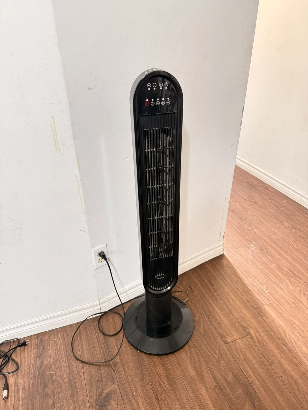 Black Tower Fan - photo 2