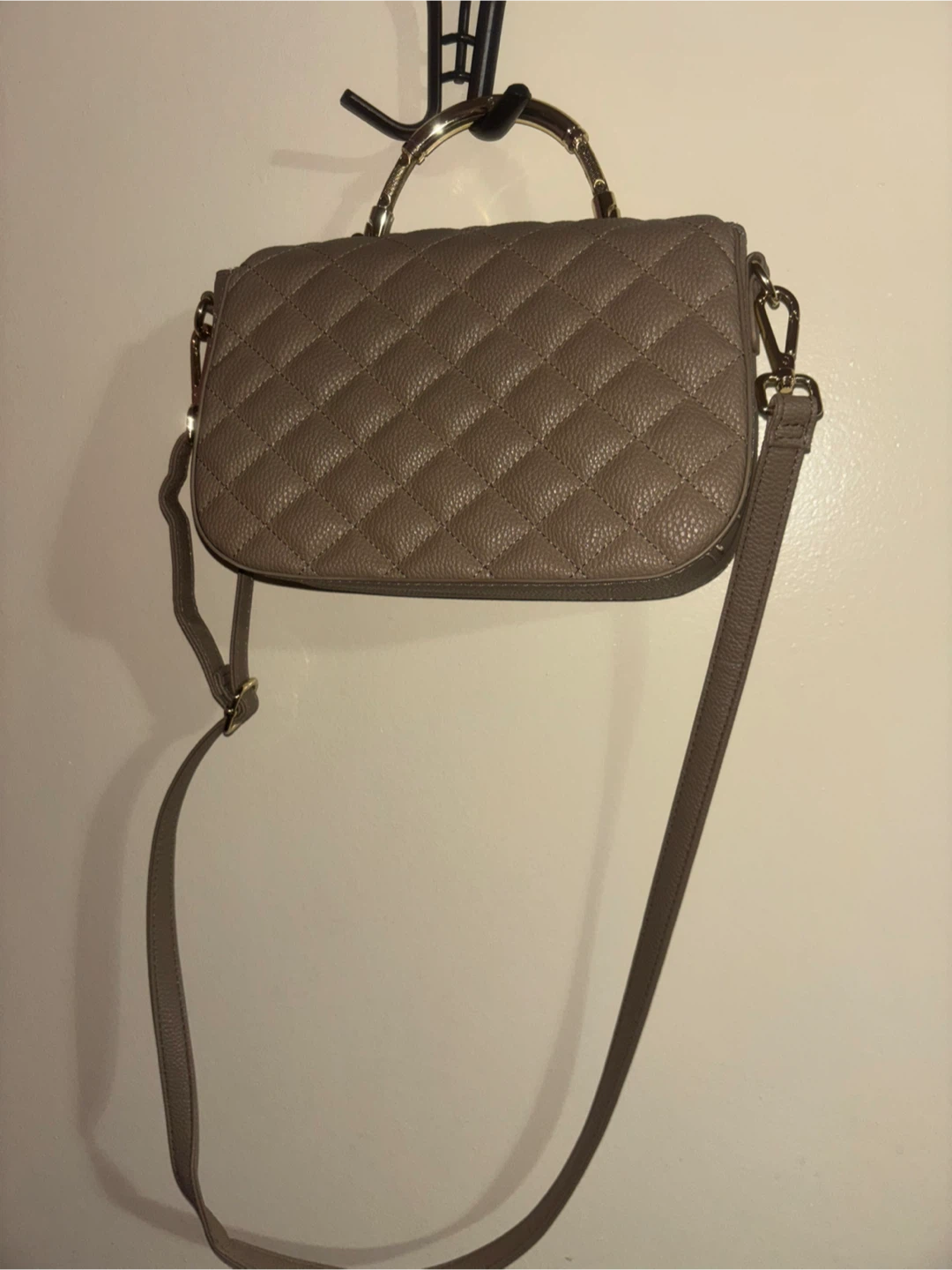 Elizabeth Grant Quilted Crossbody Bag - photo 2
