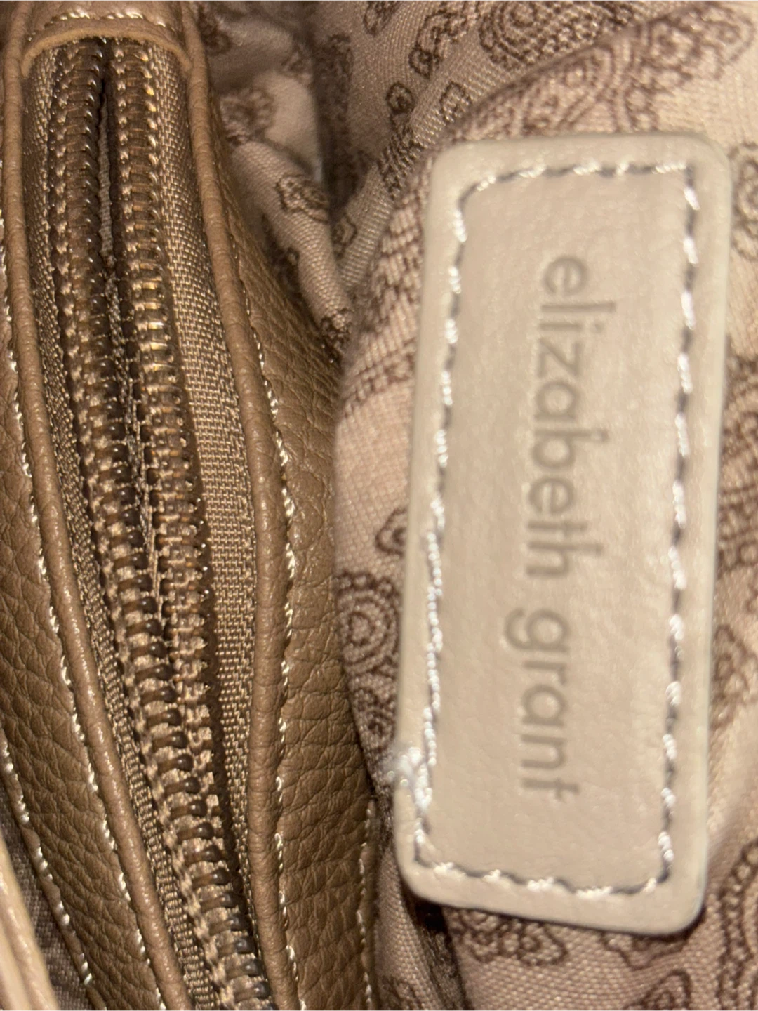 Elizabeth Grant Quilted Crossbody Bag - photo 4