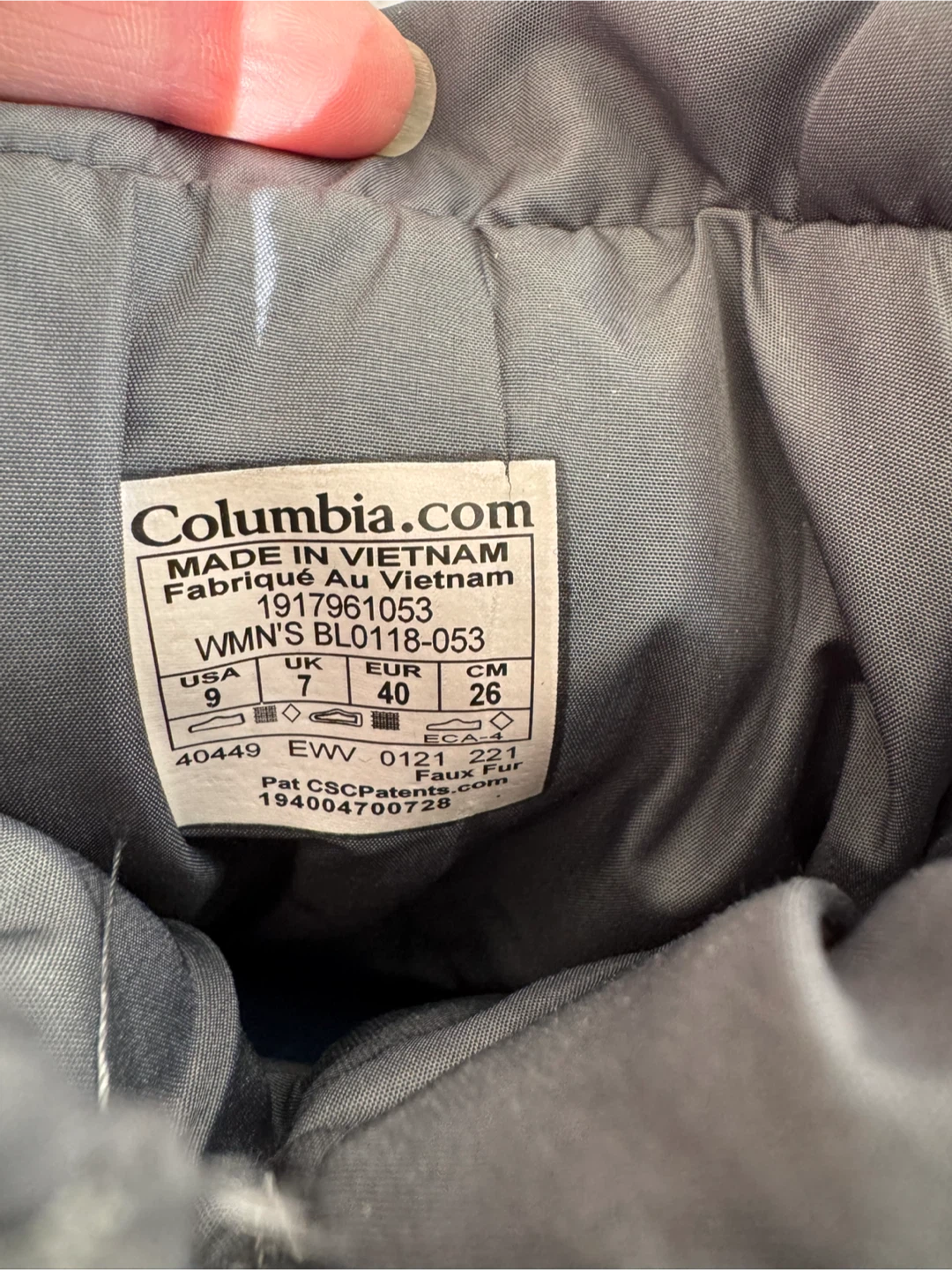 Columbia Women’s size 9 snow boots - photo 4
