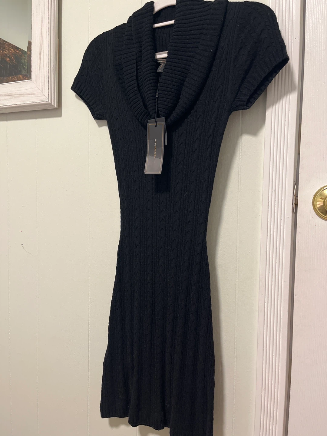 New BCBGMAXAZRIA Knit Top - Size XS