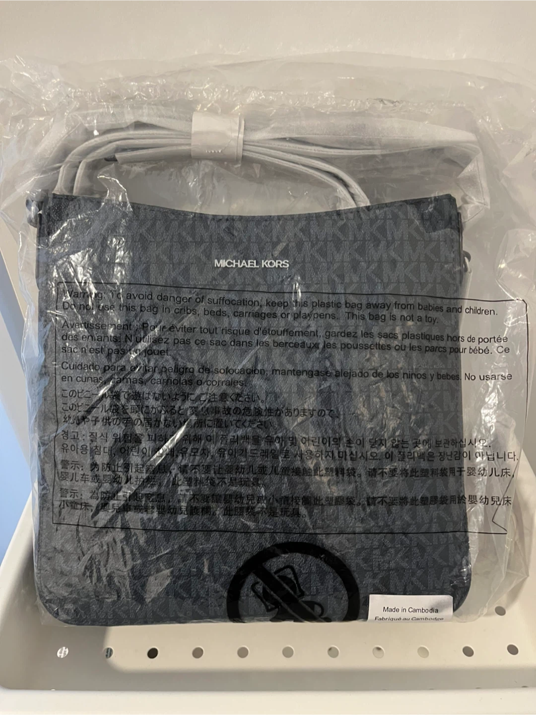 New Michael Kors Jet Set Travel Messenger Bag