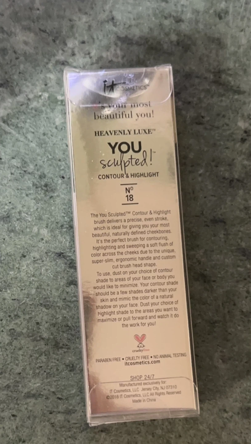 IT Cosmetics Heavenly Luxe You Sculpted! Brush #18 - photo 2