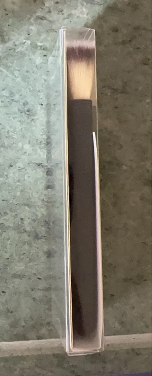 IT Cosmetics Heavenly Luxe You Sculpted! Brush #18 - photo 3