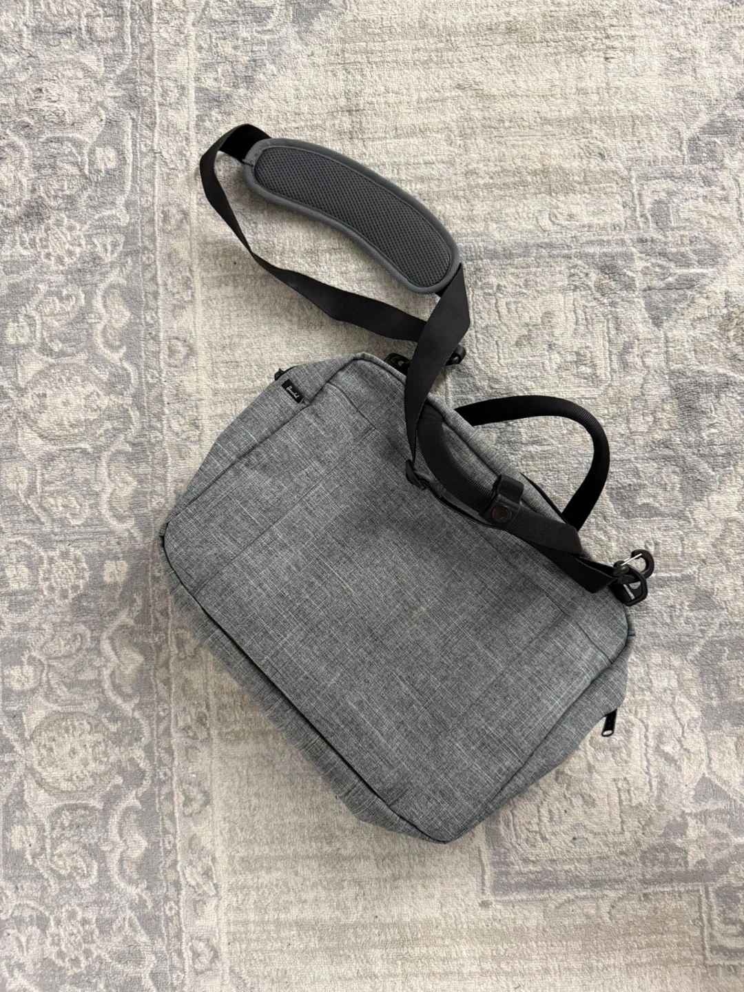Herschel Supply Co. Grey Messenger Bag - photo 2