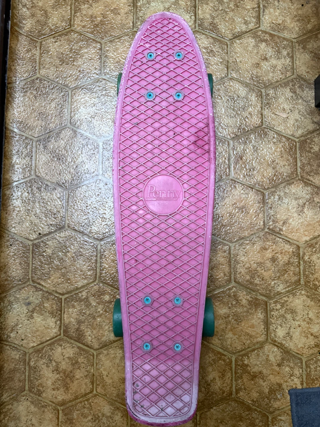 Penny Skateboard - Pastel Graphic Design