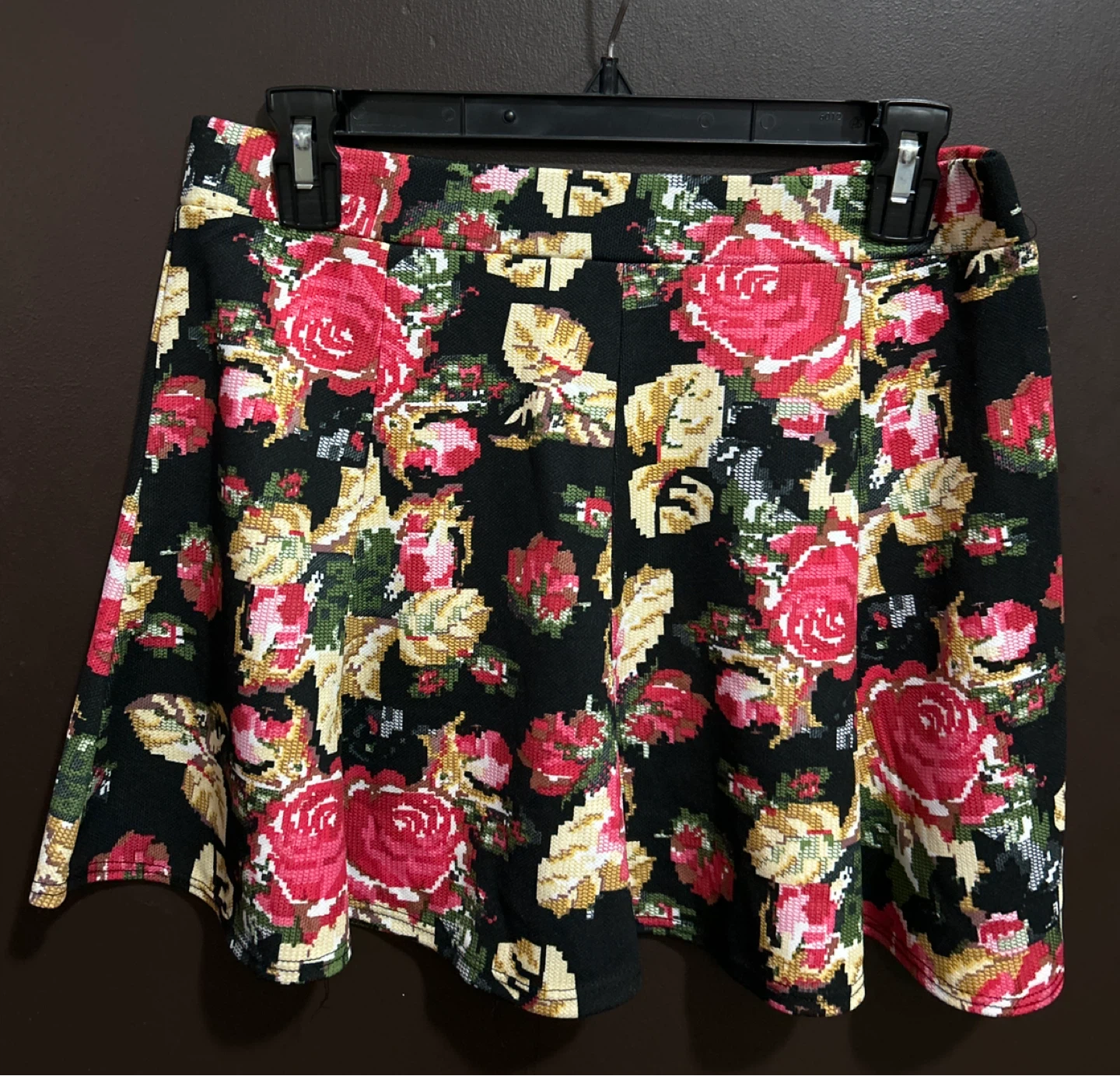 V&V Floral Skirt - Size L