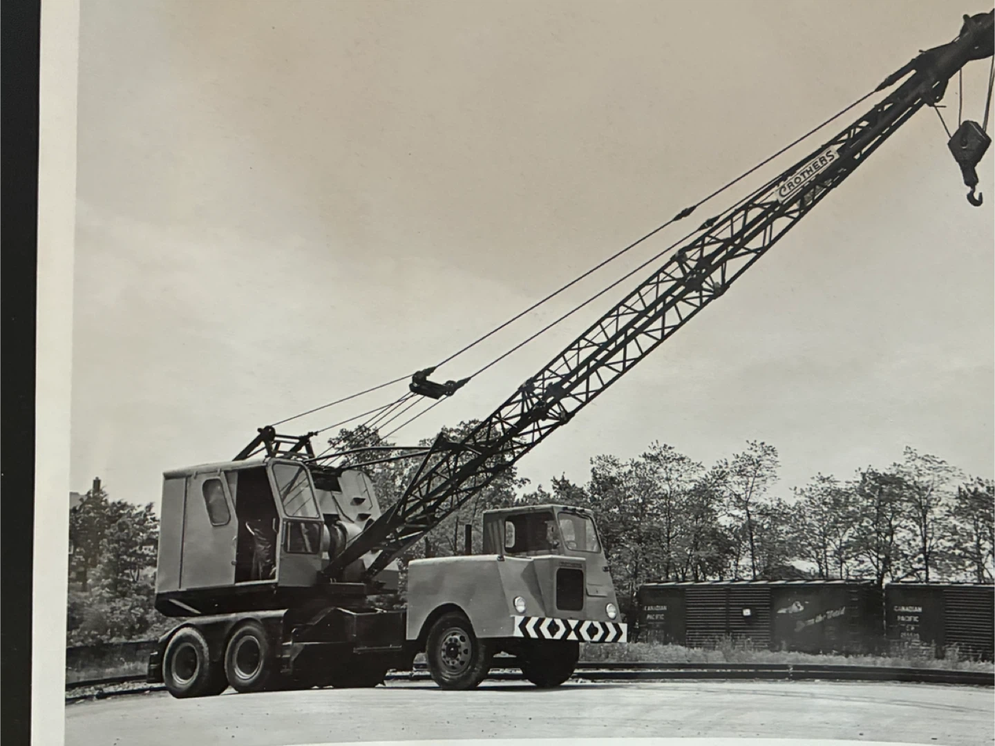 $12 pair Vintage MCM Toronto photographs cranes construction - photo 5