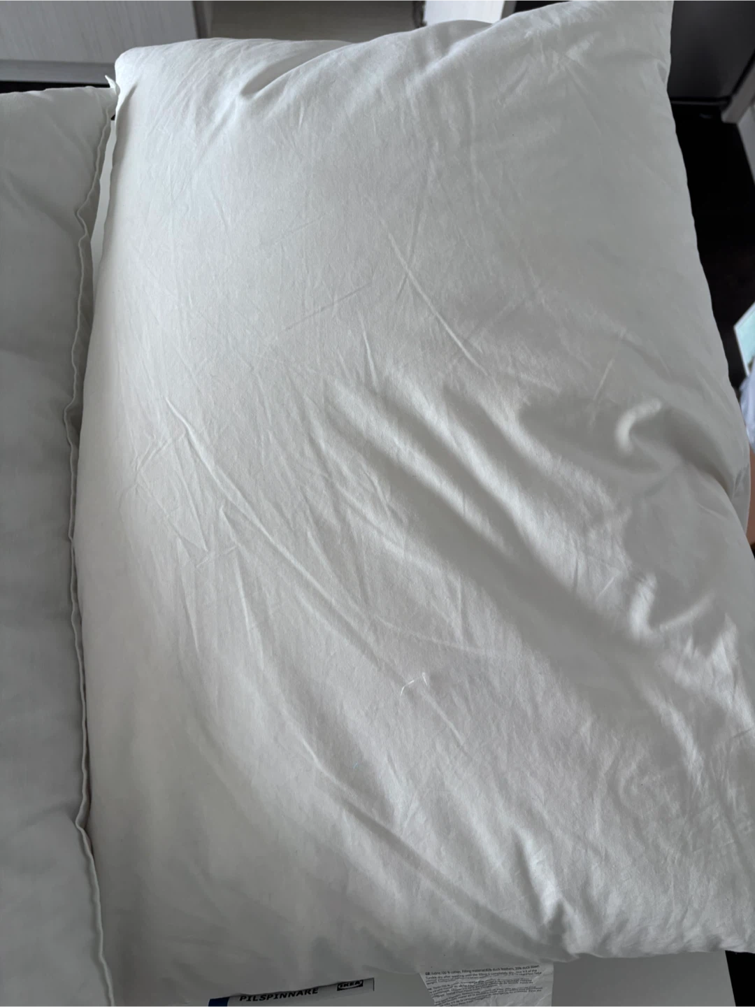 Free queen size pillows - photo 4