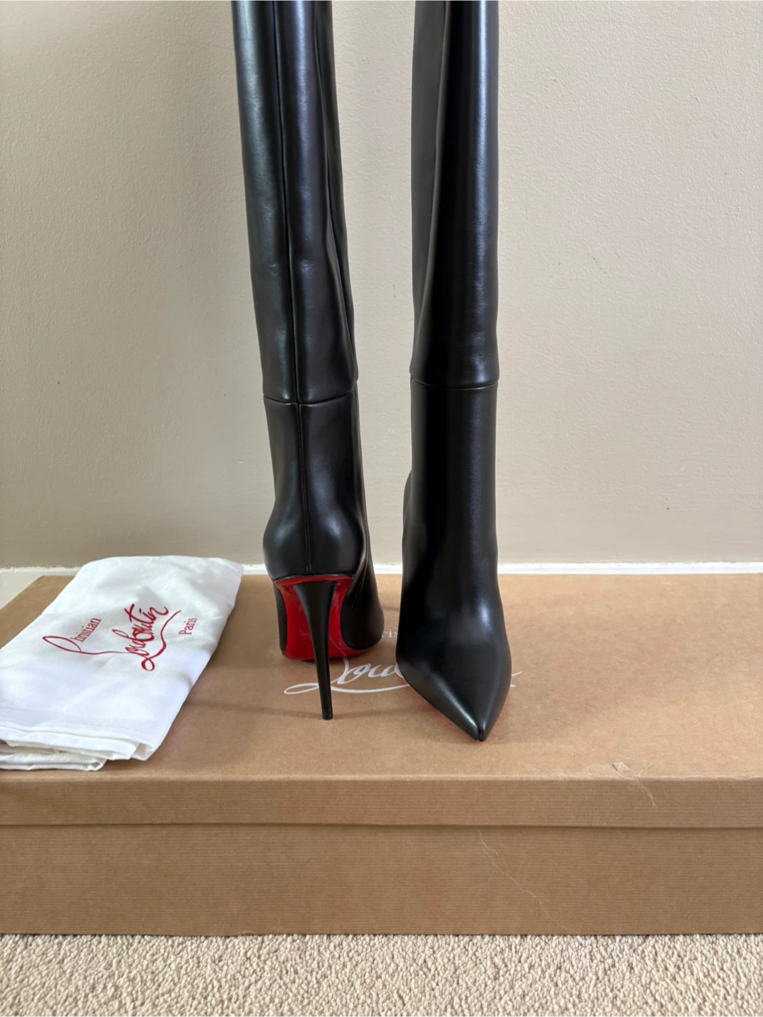 Christian Louboutin Astrilarge 100 Black Leather Boots 38.5 - photo 4