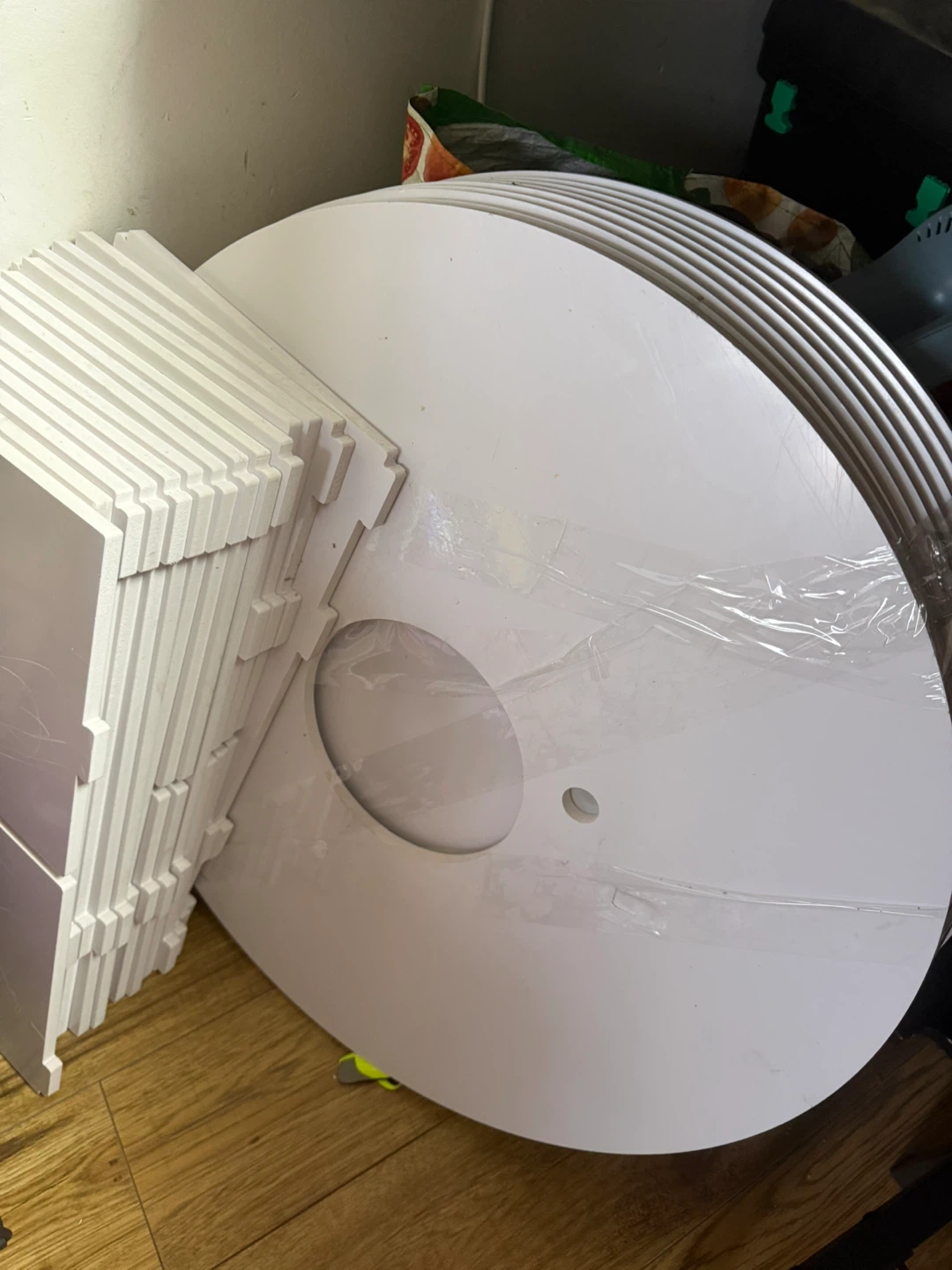 White Round Rotating Shoe Rack - photo 3