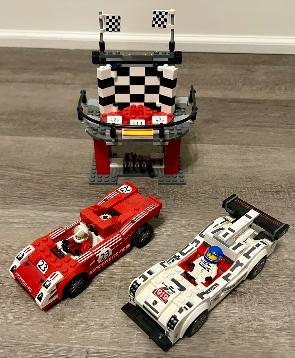 LEGO Speed Champions Porsche 919 Hybrid & 917K - photo 2