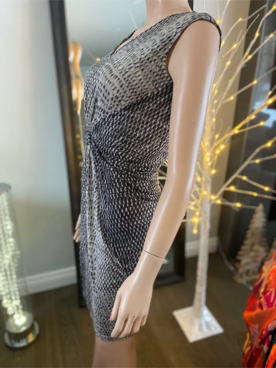 NWT: Kenneth Cole Black & Beige Sleeveless Dress XS - photo 5