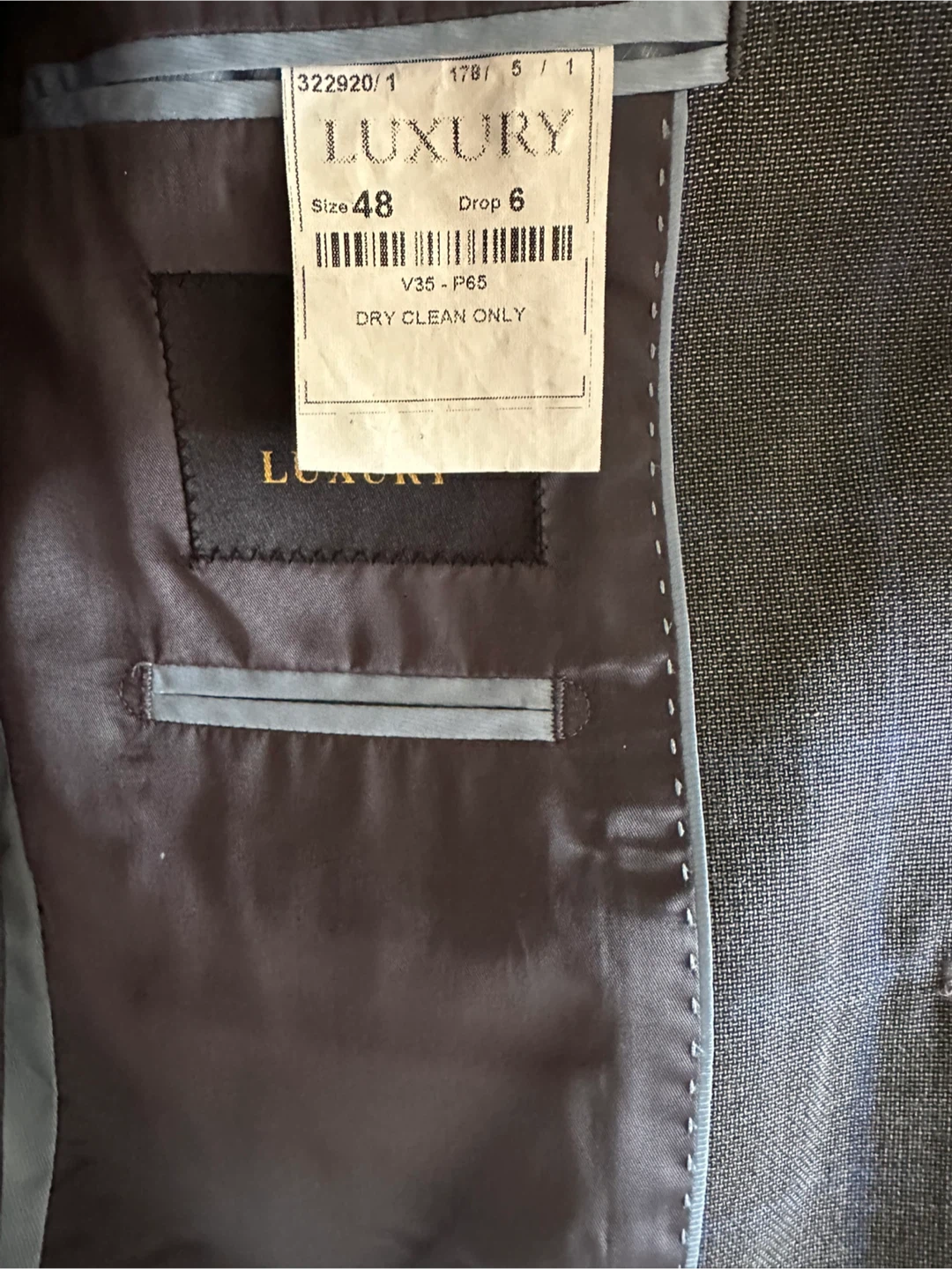Men’s Suit - Size 48 Drop 6 - photo 2