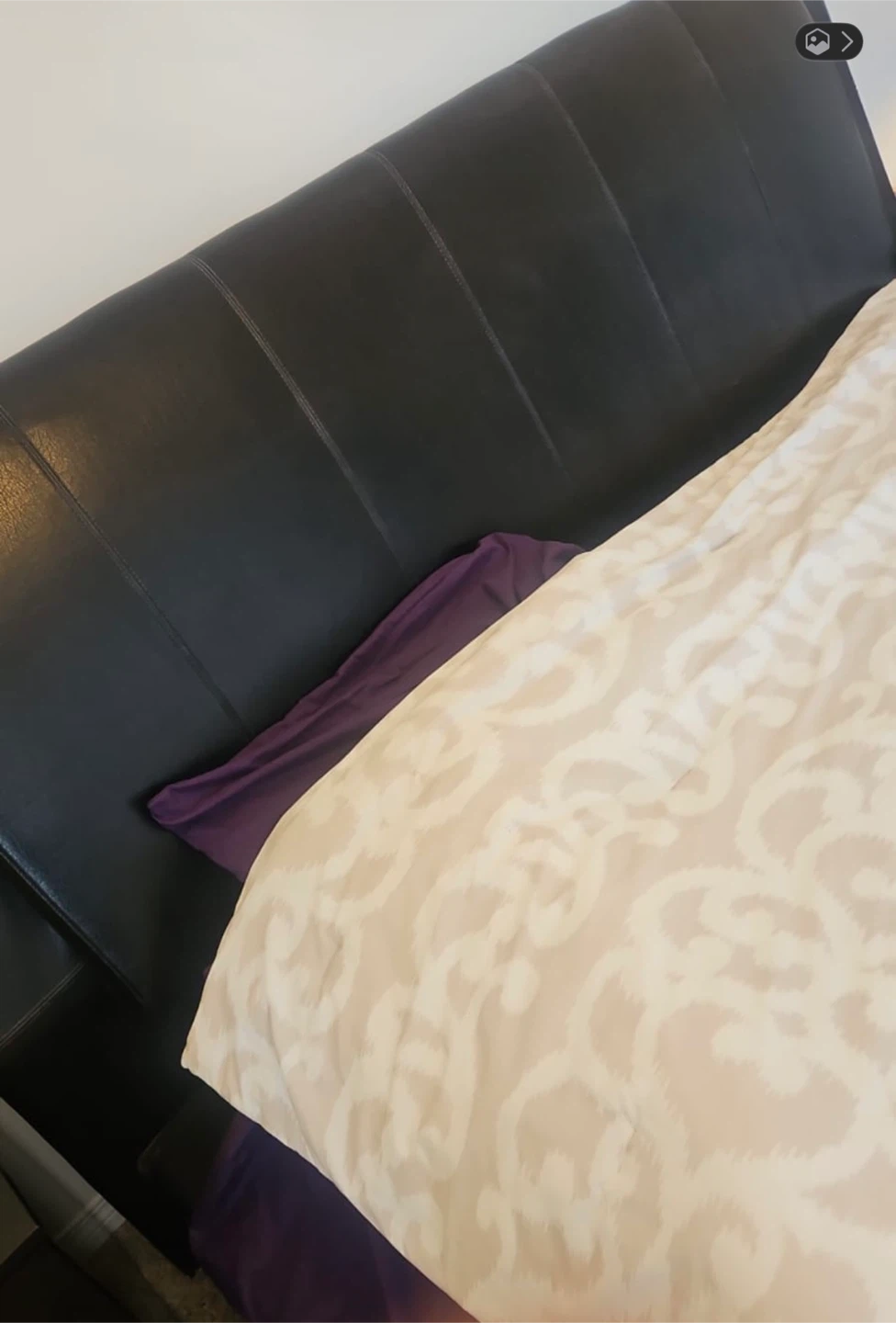 King size bed frame - photo 2