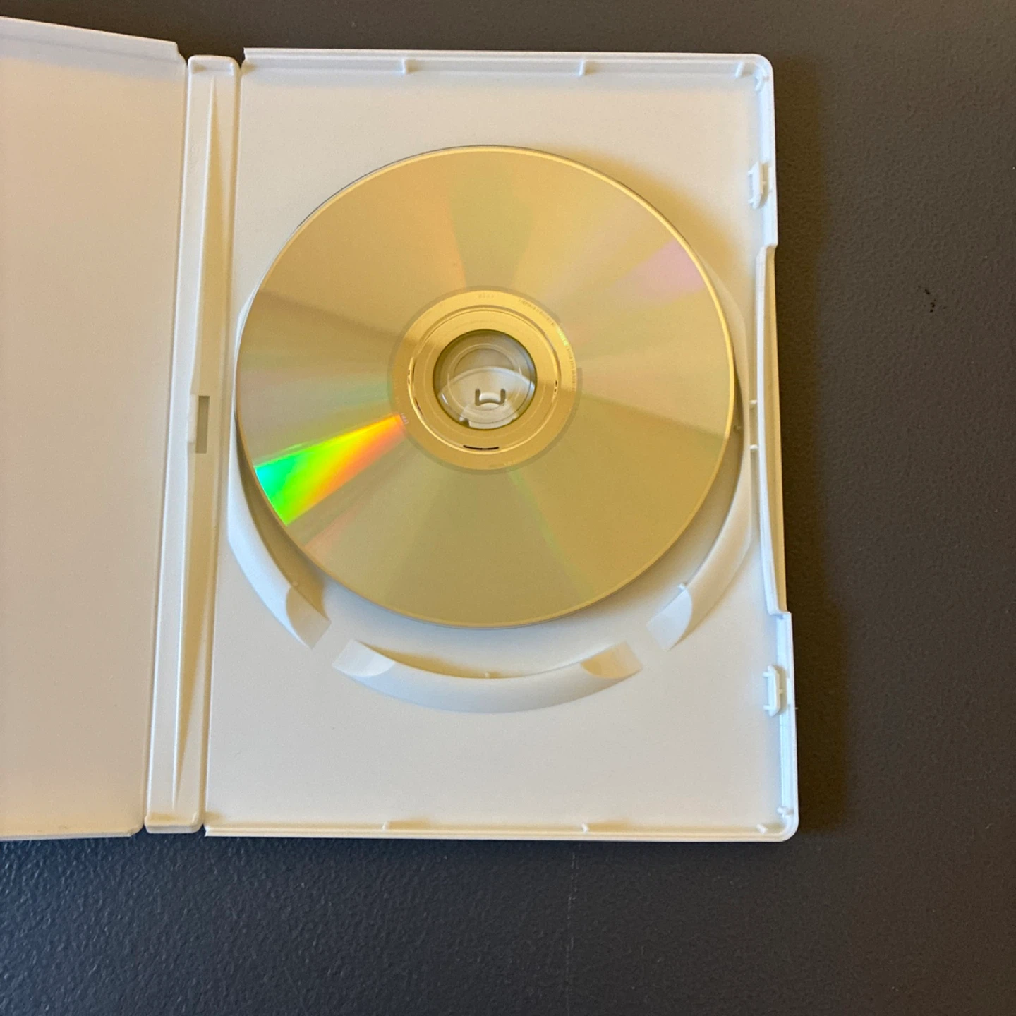 Hannah Montana Spotlight World Tour - Nintendo Wii Game - photo 5