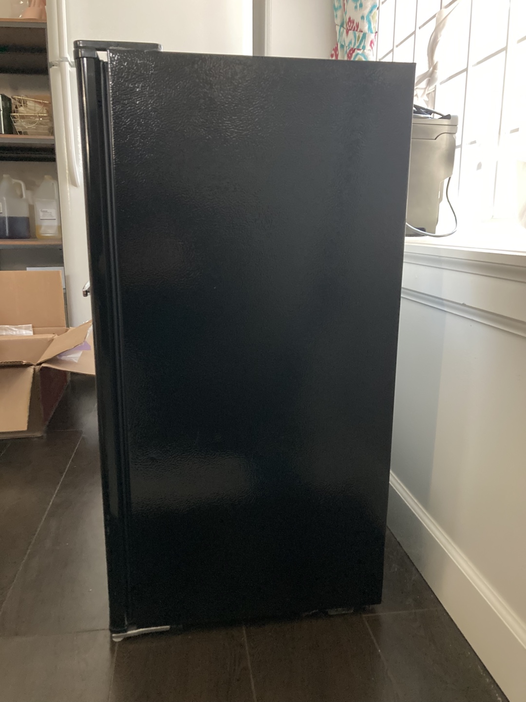 Frigidaire Compact Mini Fridge - Black - photo 4