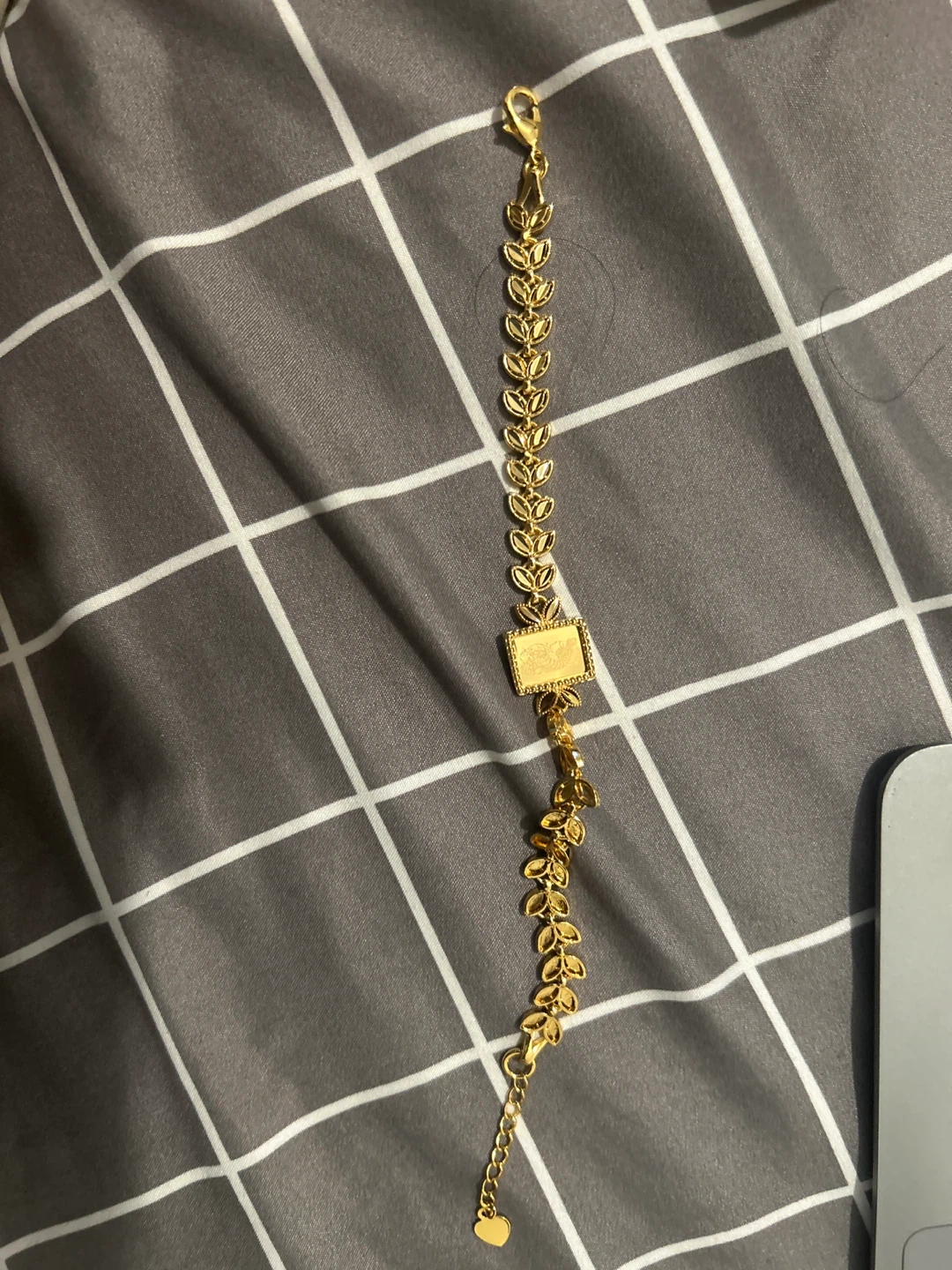 Gold Leaf Design Bracelet