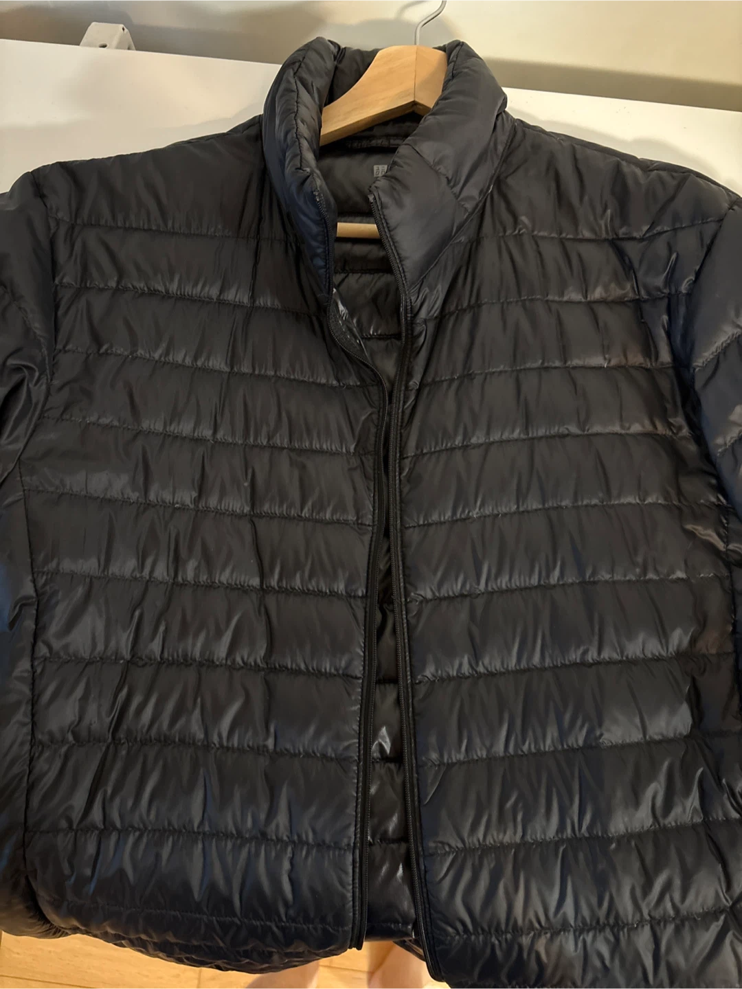 Uniqlo Black Puffer Jacket - Size L