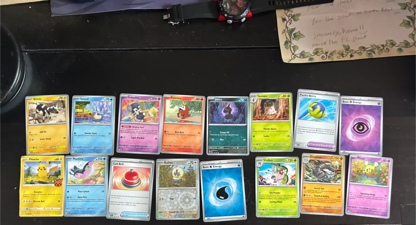 Mixed Lot of Pokemon Trading Cards