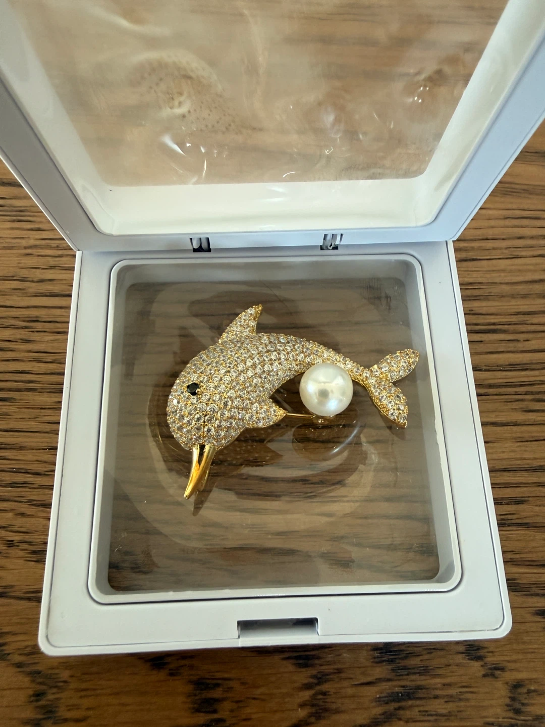 Pearl & Rhinestone Brooches - photo 4