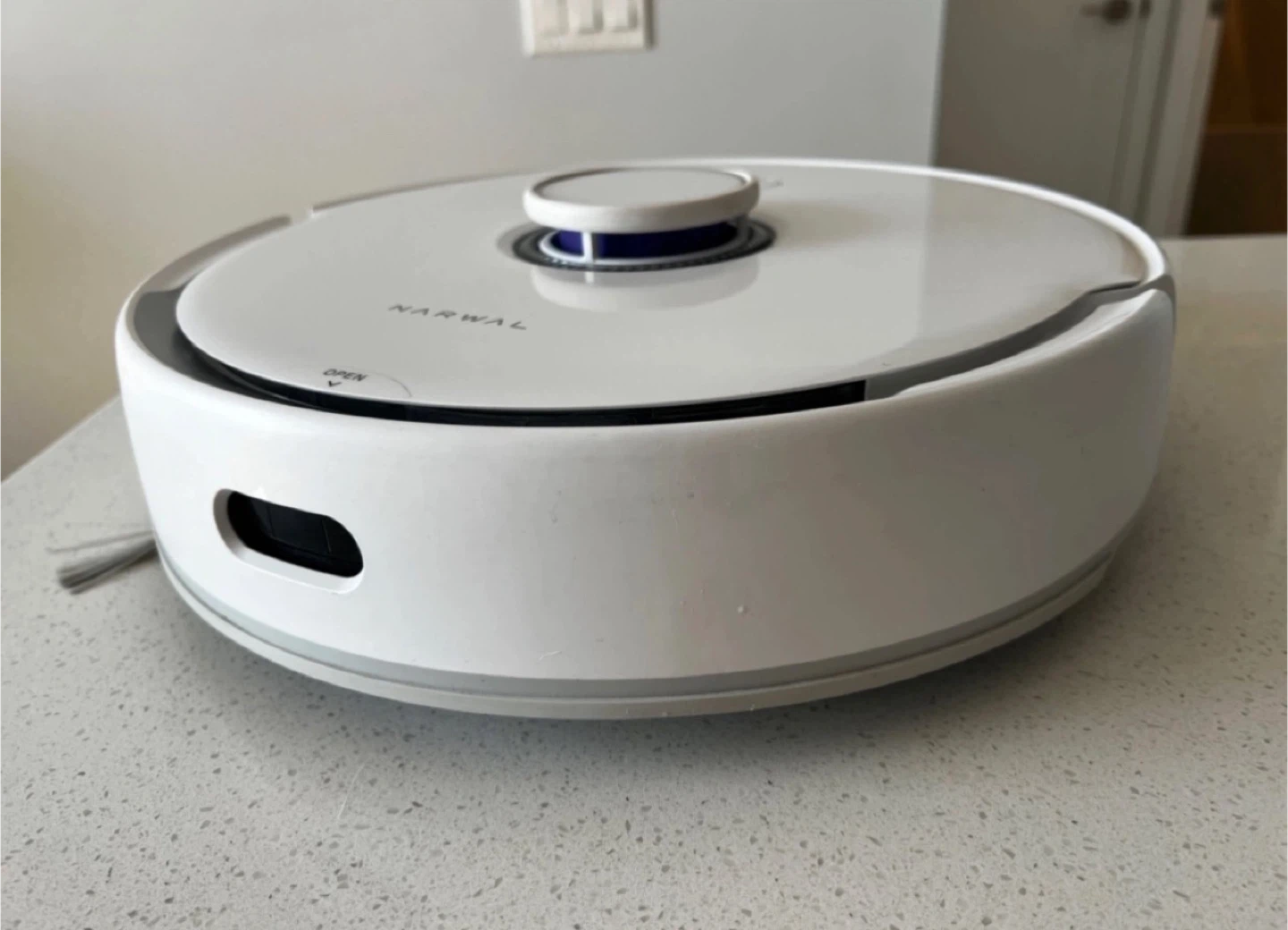 MUST GO BY MONDAY! robot vacuum & mop - photo 2